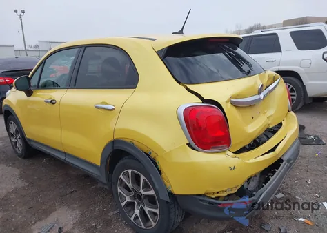 2016 Fiat 500X Trekking z USA, uszkodzony, nr VIN ZFBCFXCT7GP358162